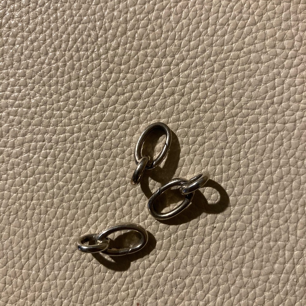 Tiffany & Co Oval Link Clasping Clasp- 1